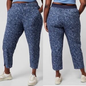 Athleta Brooklyn Ankle Pants 18 Blue Leopard Sporty Camo Printed Lightweight